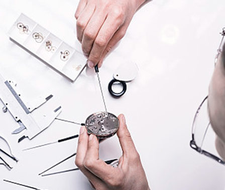 萧邦维修地址（萧邦手表上油）